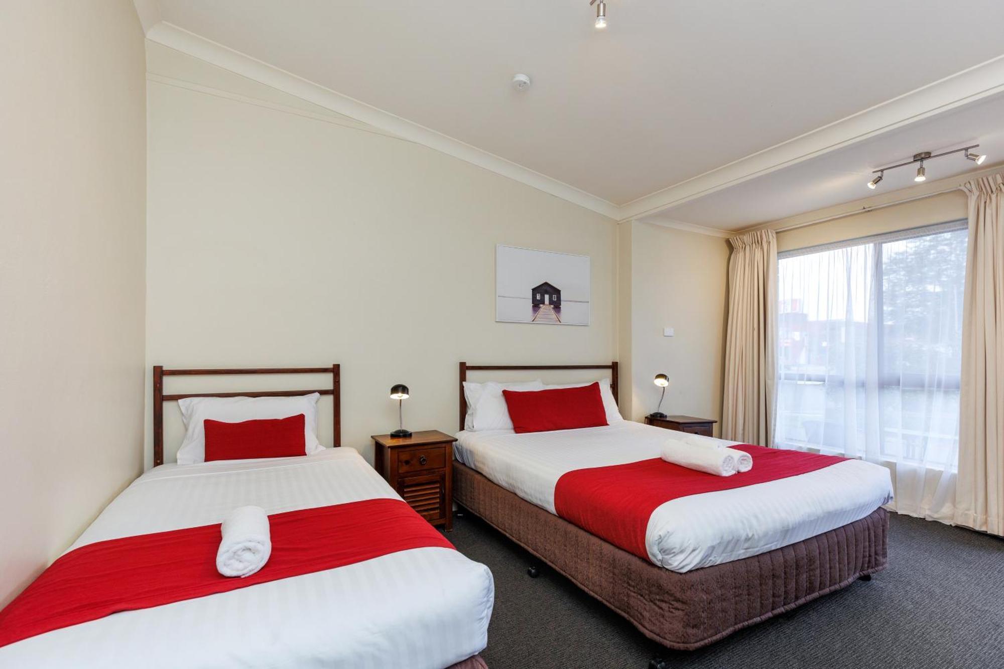Amaroo Motel Tumuts Best Accommodation Екстер'єр фото
