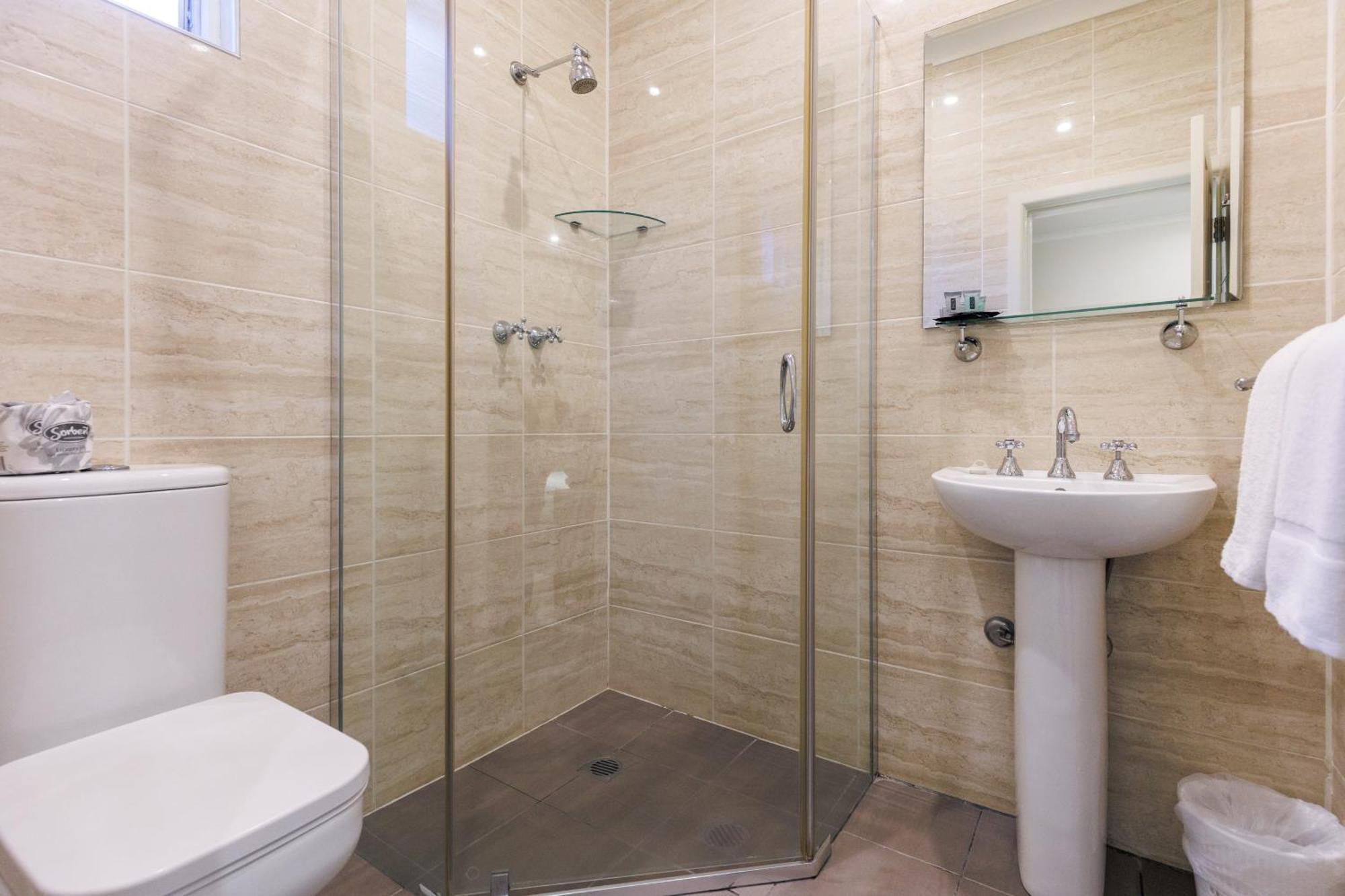 Amaroo Motel Tumuts Best Accommodation Екстер'єр фото