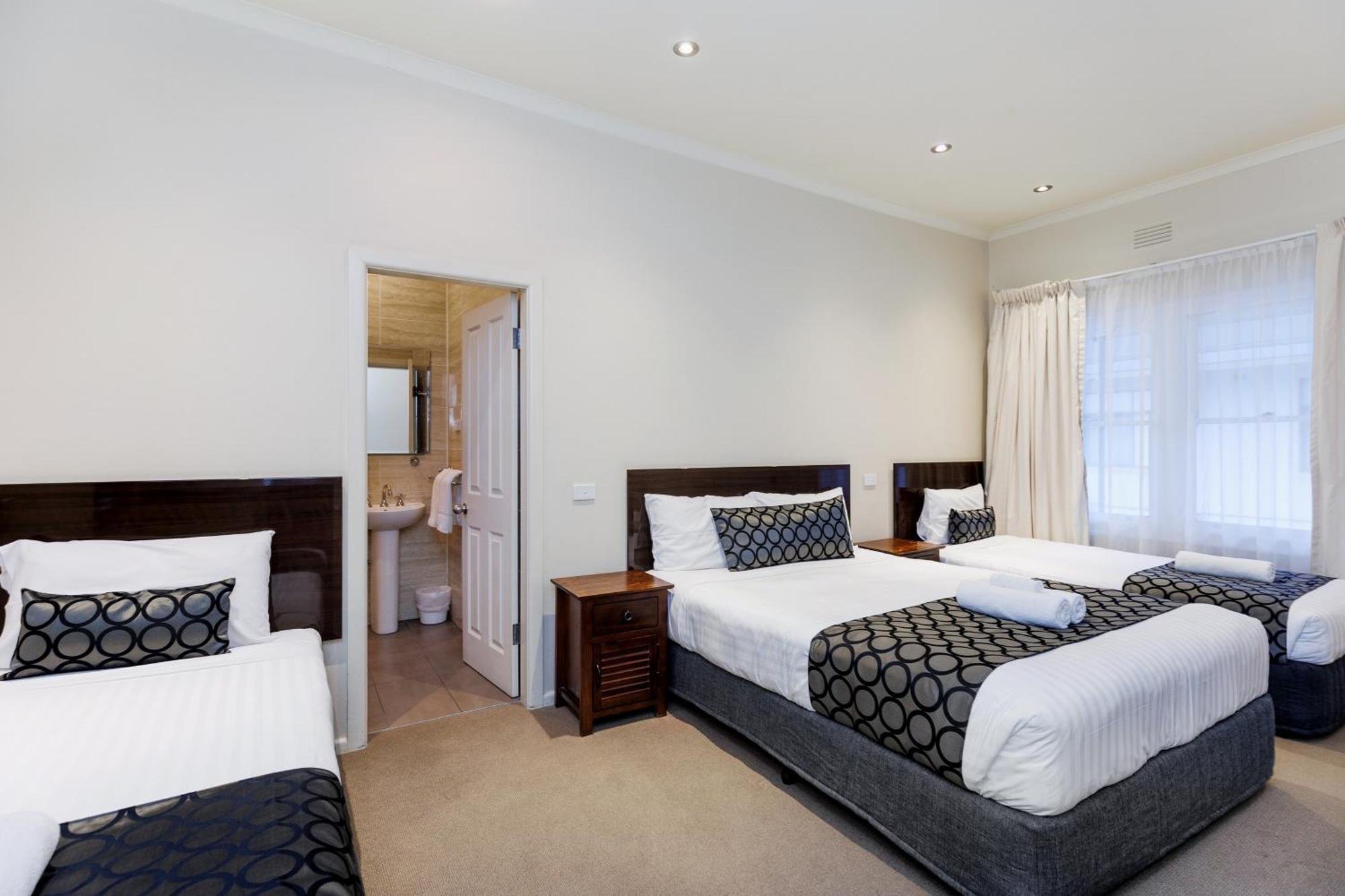Amaroo Motel Tumuts Best Accommodation Екстер'єр фото